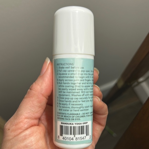 Manduka Yoga Grip Enhancer - Picture 2 of 2